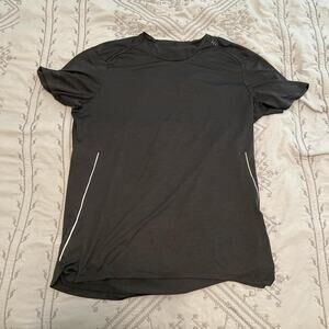 Lululemon black shirt